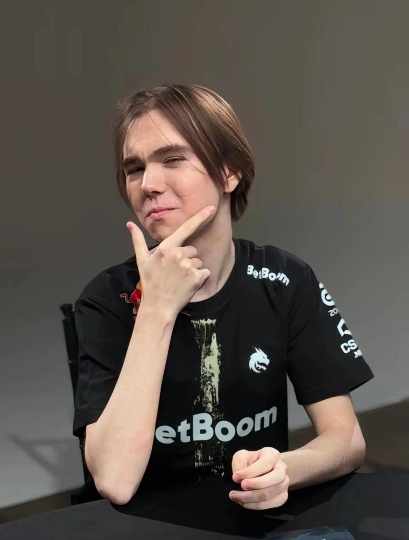 UP对阵TT第一局时长49分18秒刷新夏季赛时长记录